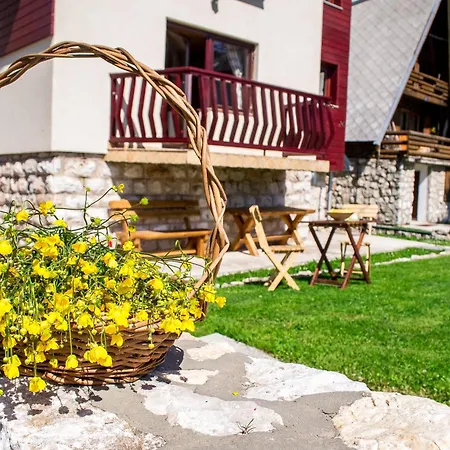 And Planinska Idila Jahorina